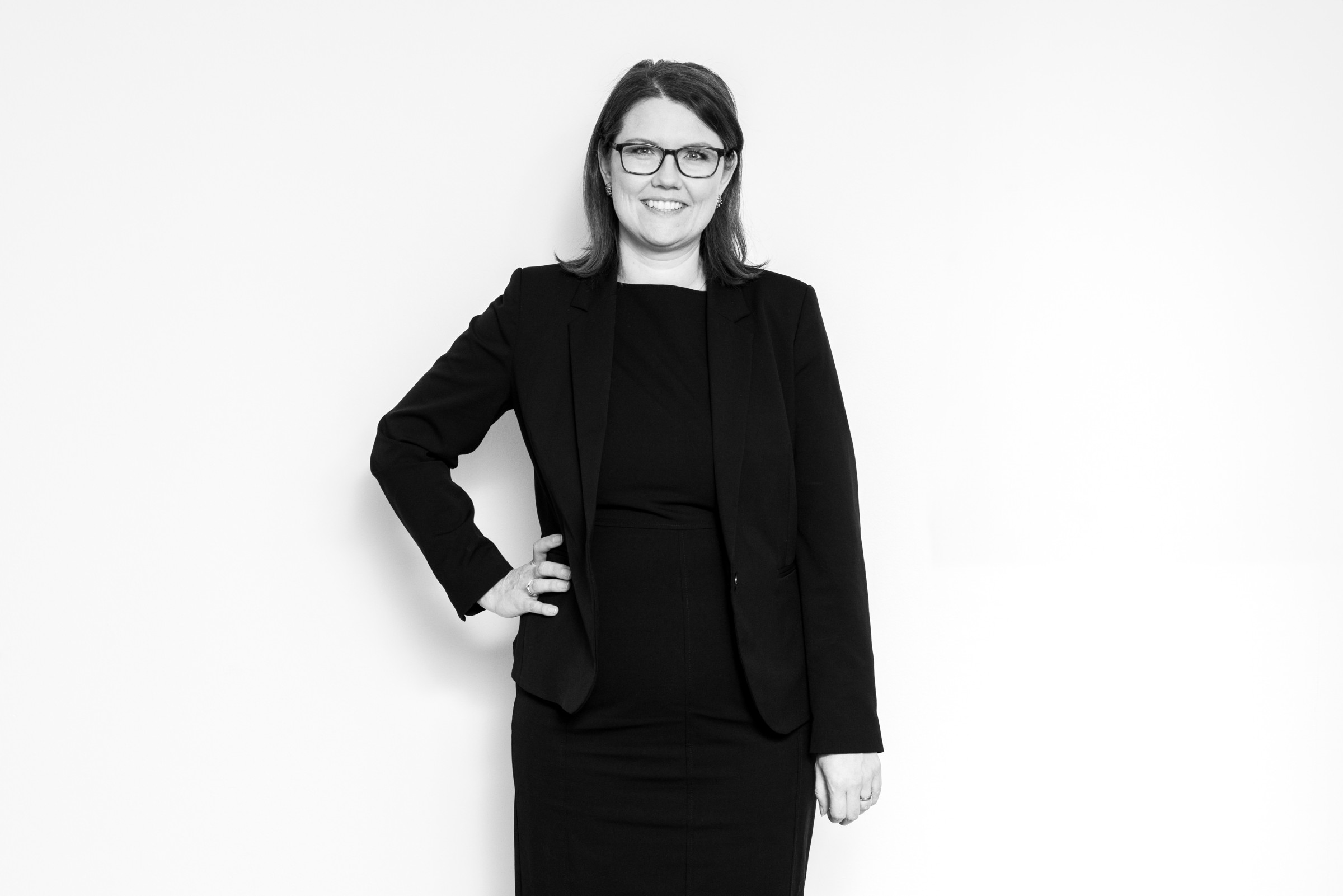 Nicole Ebentheurer Neunundvierzig Honorarberatung